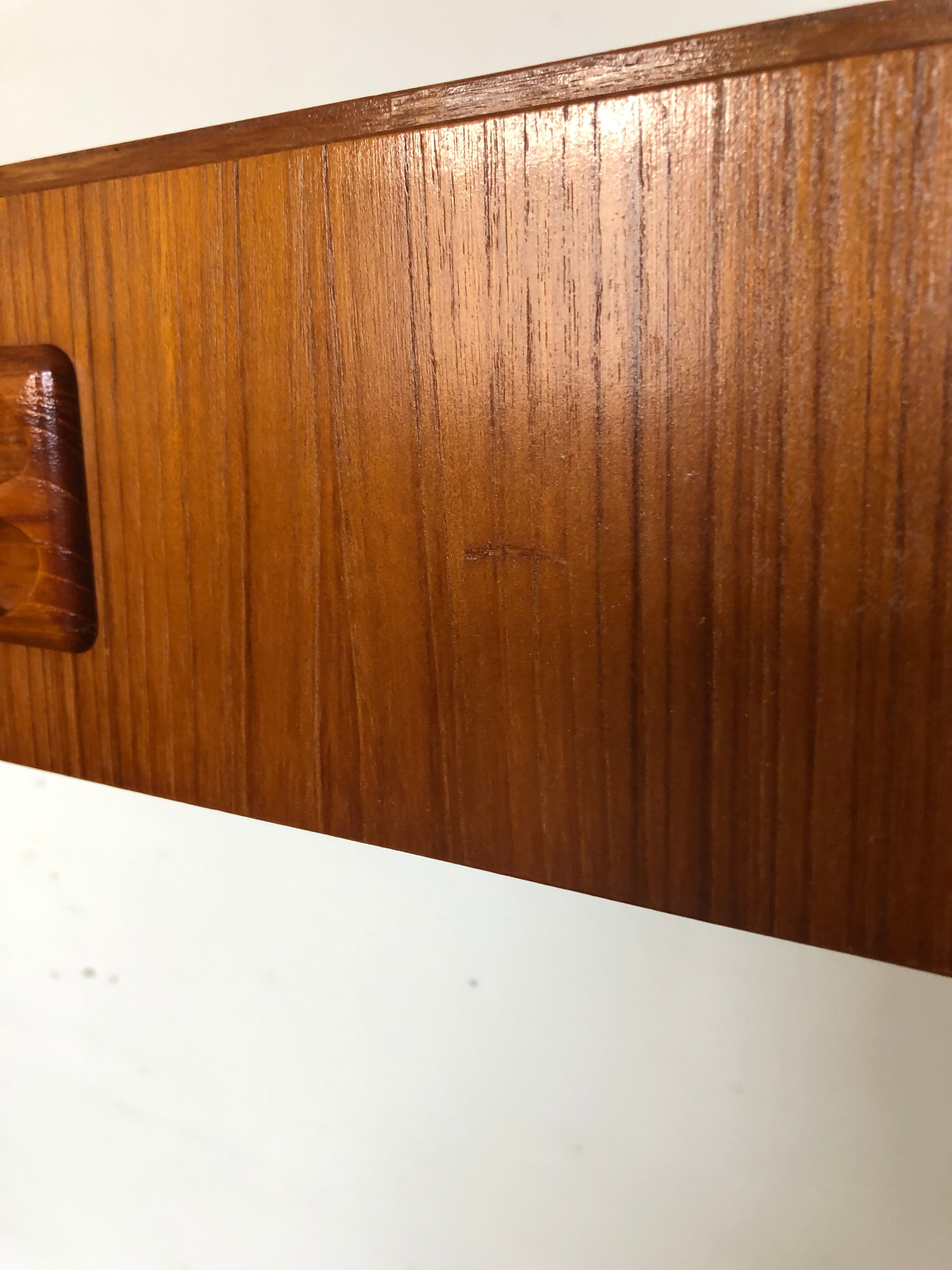 Une console murale