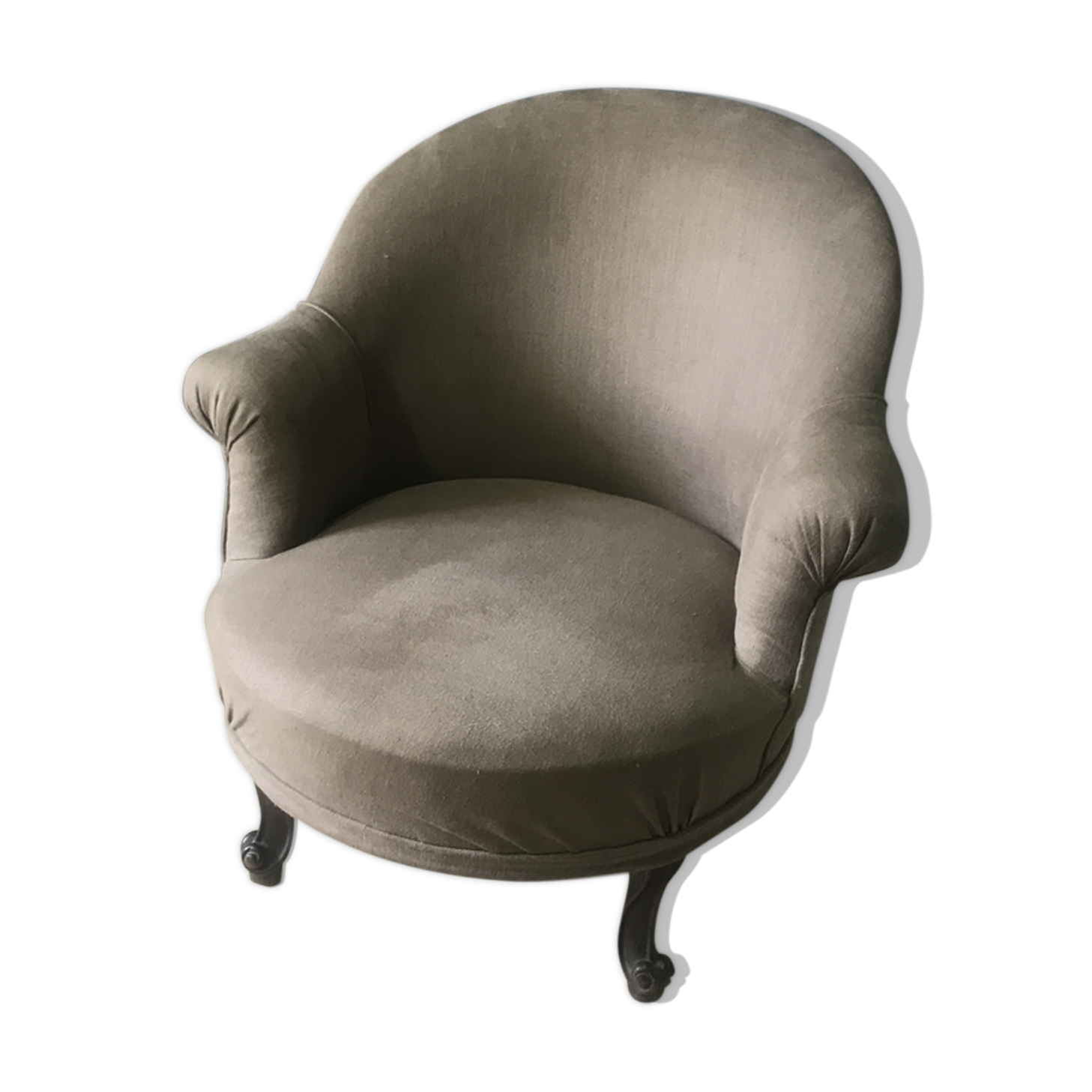 Old toad chair
