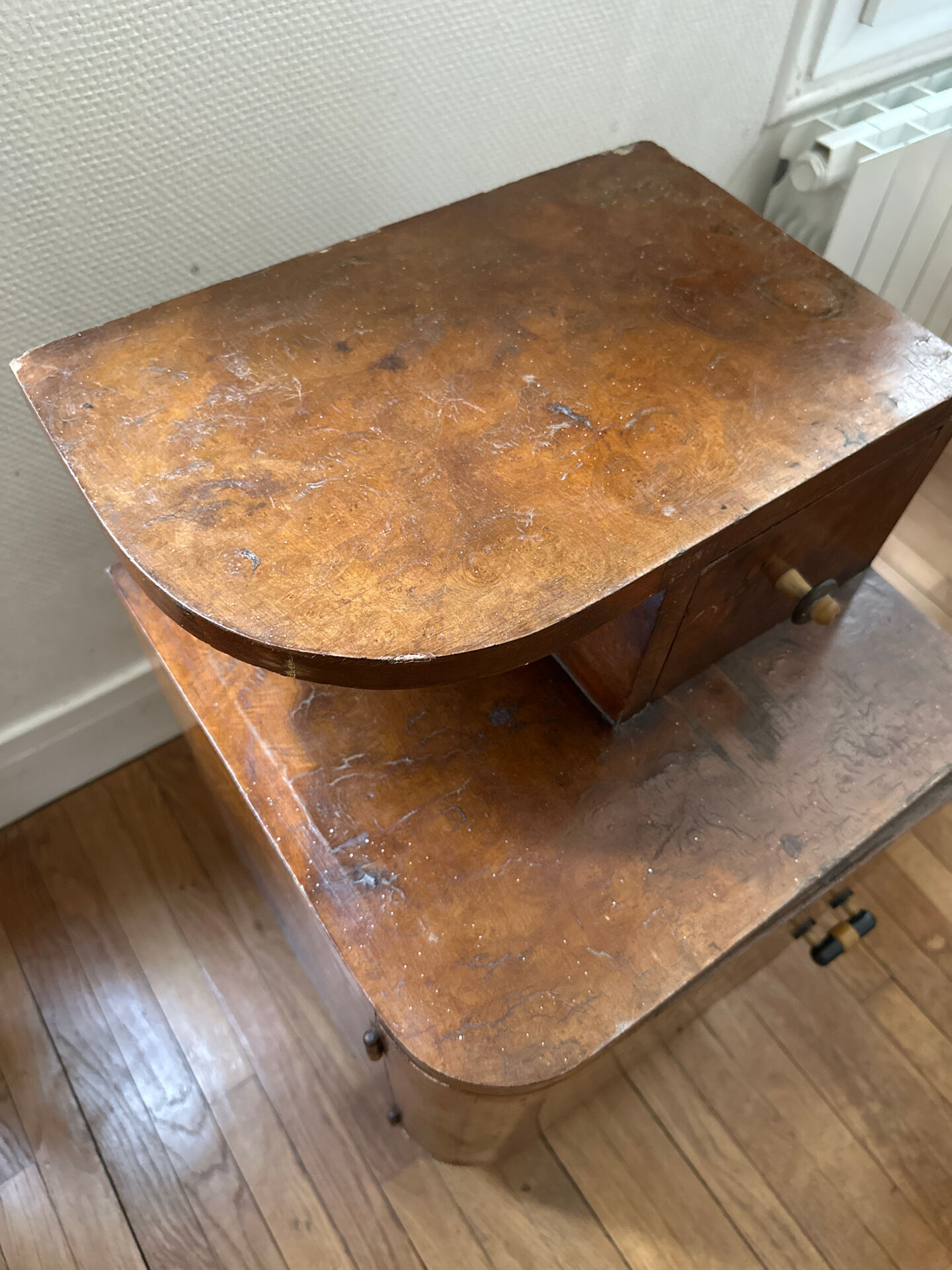 Table de chevet