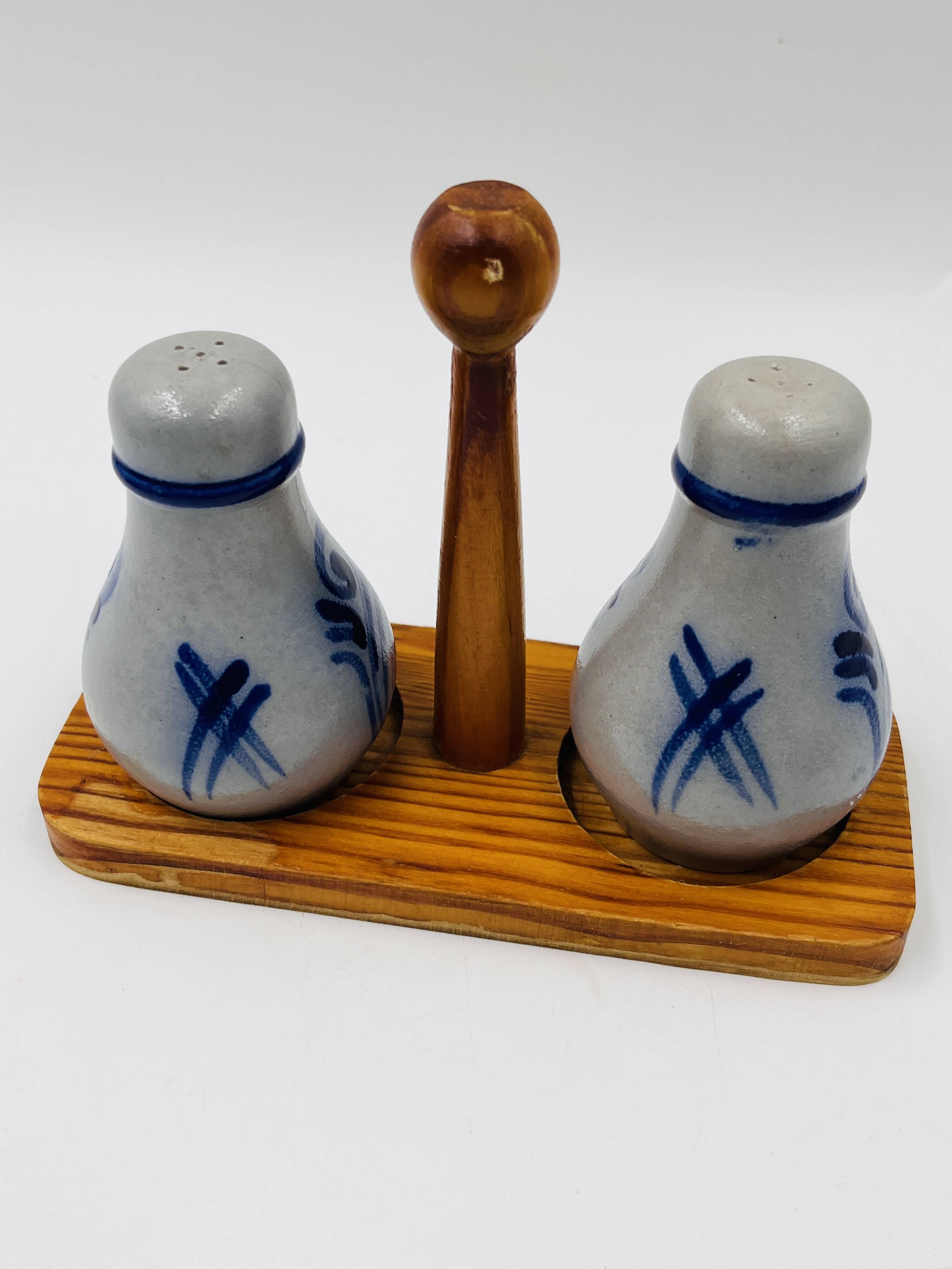 Alsatian stoneware pepper and salt set
