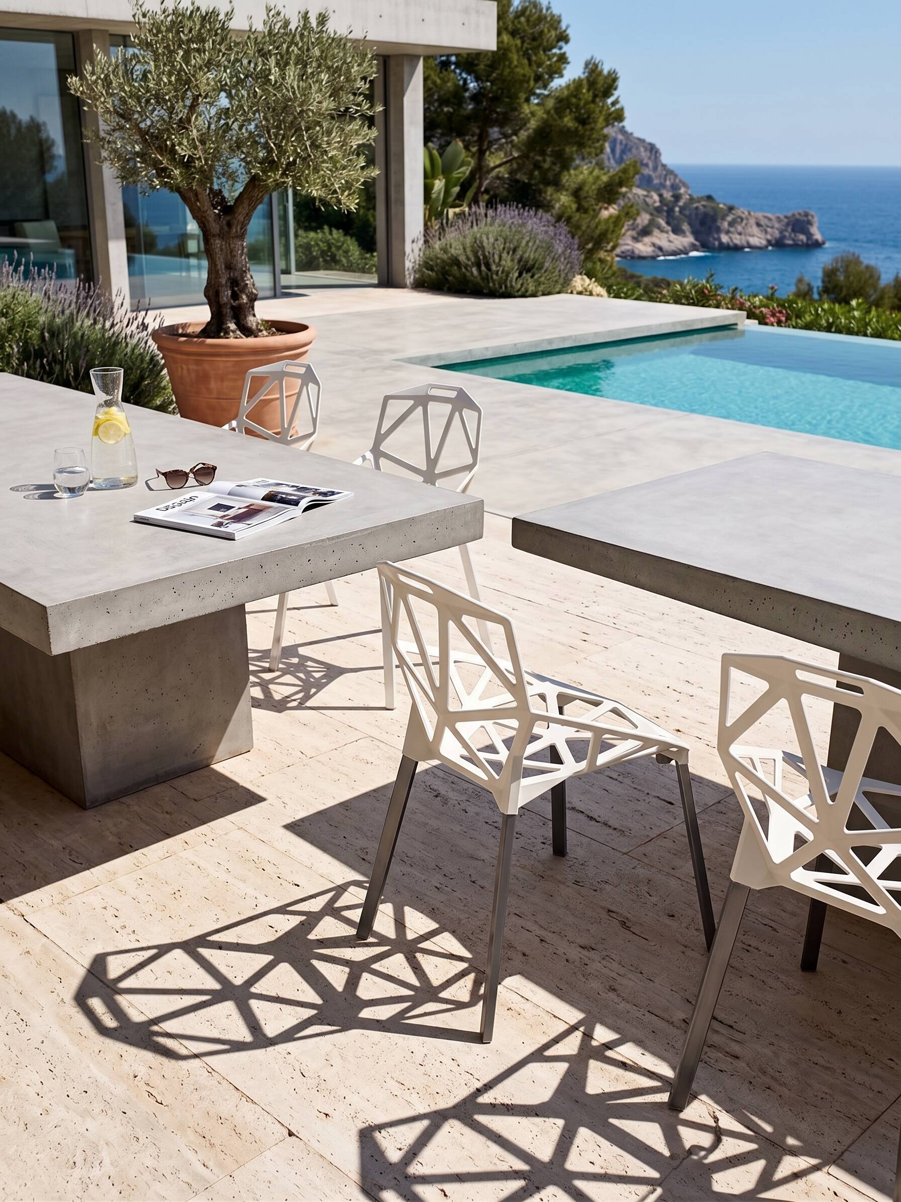 Lot de chaises Chair One Magis empilables – Konstantin Grcic