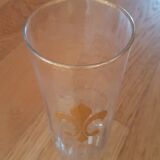 Faceted crystal vase decorated with lily flower