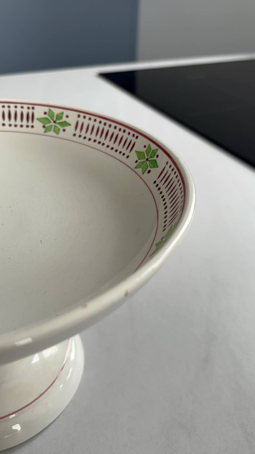 Footed compote Digoin Sarreguemines Pise, vintage earthenware