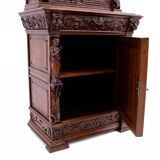 Buffet ancien, richement sculpté, fin du 19e siècle