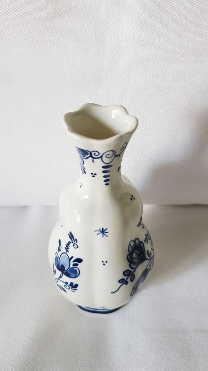 Vase bleu de Delft peint à la main
