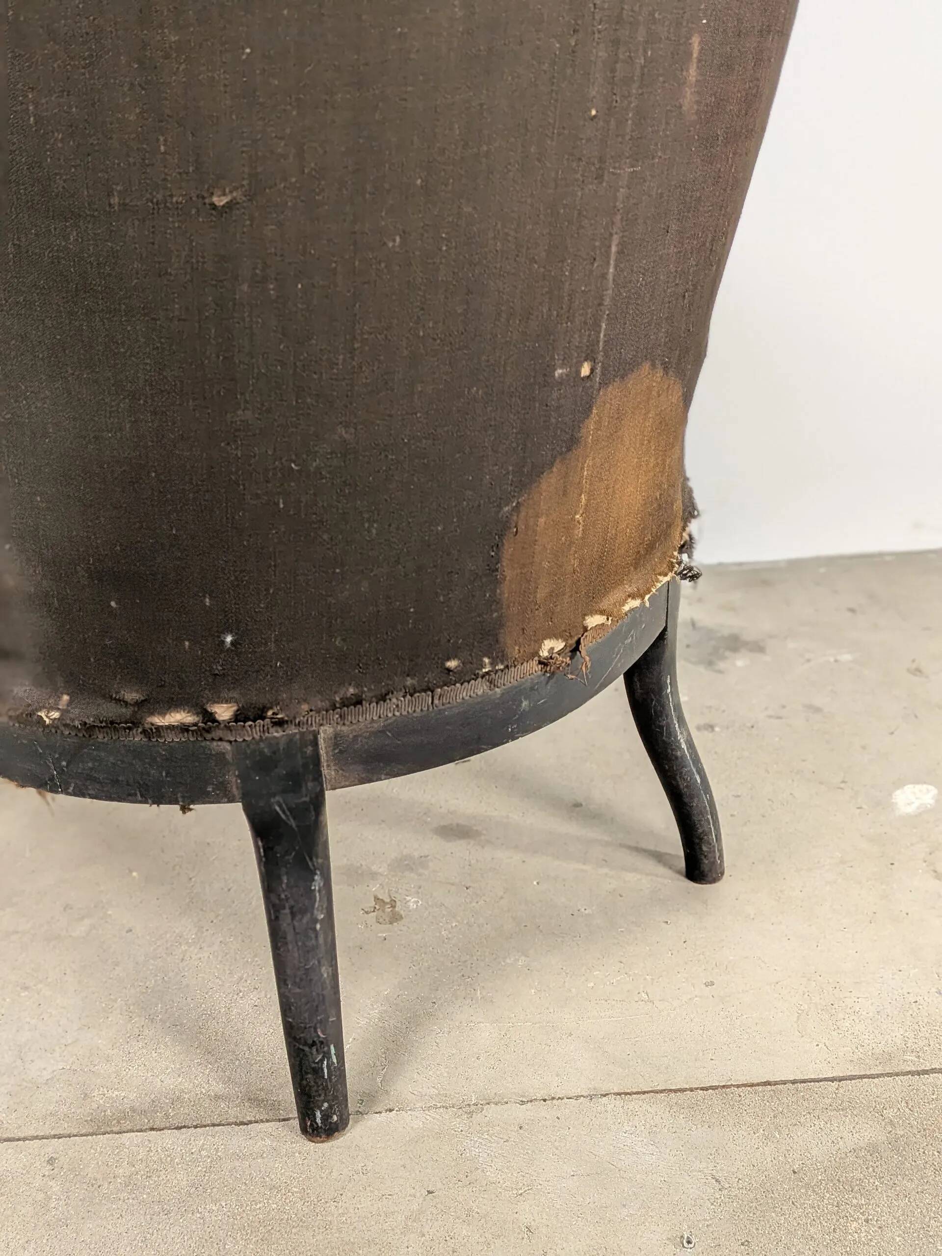 Fauteuil style Louis XVI – 19e siècle