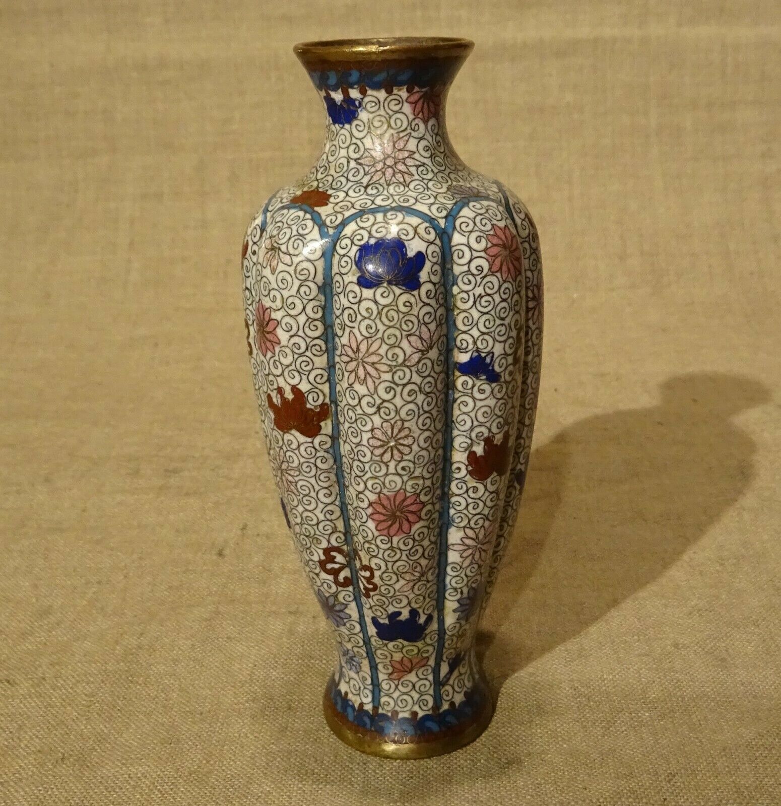 Asian vase in walled brass