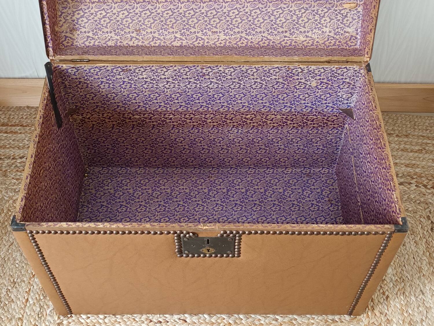 Vintage wooden and faux leather dome bag