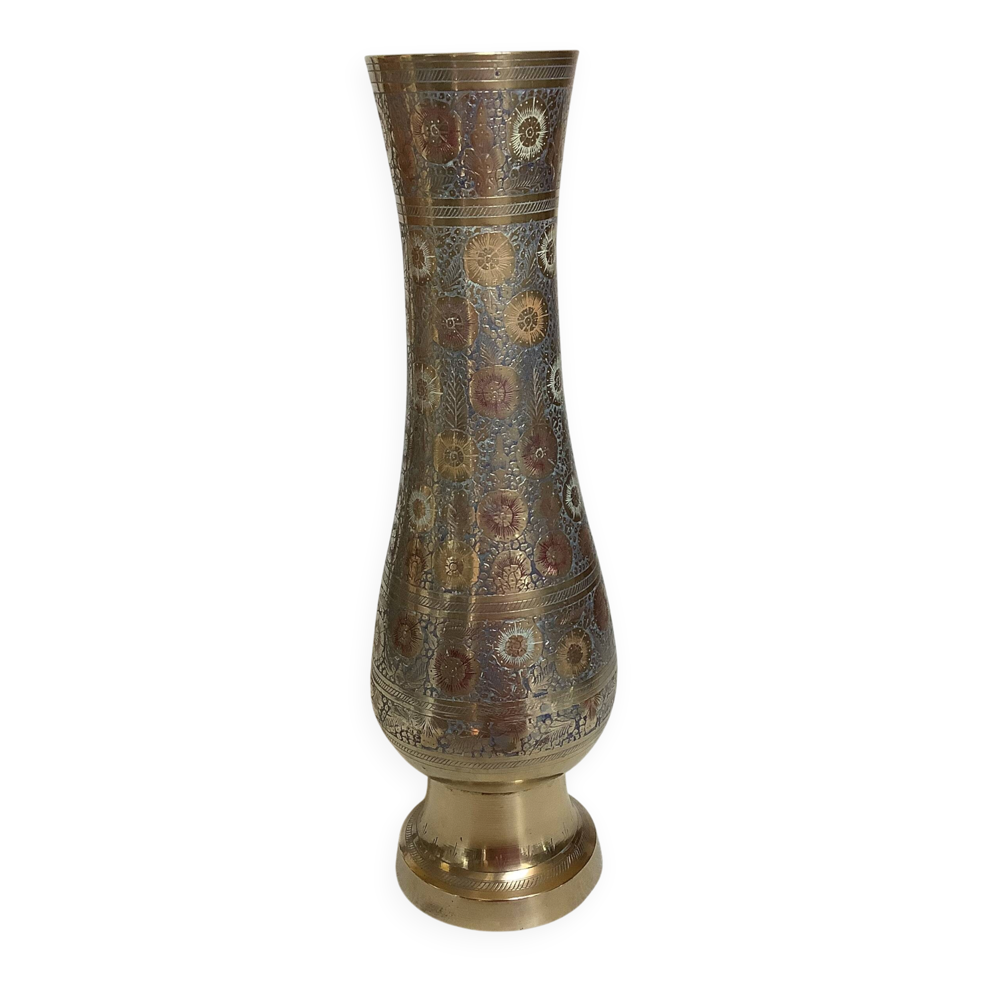 Vase en laiton travaillé