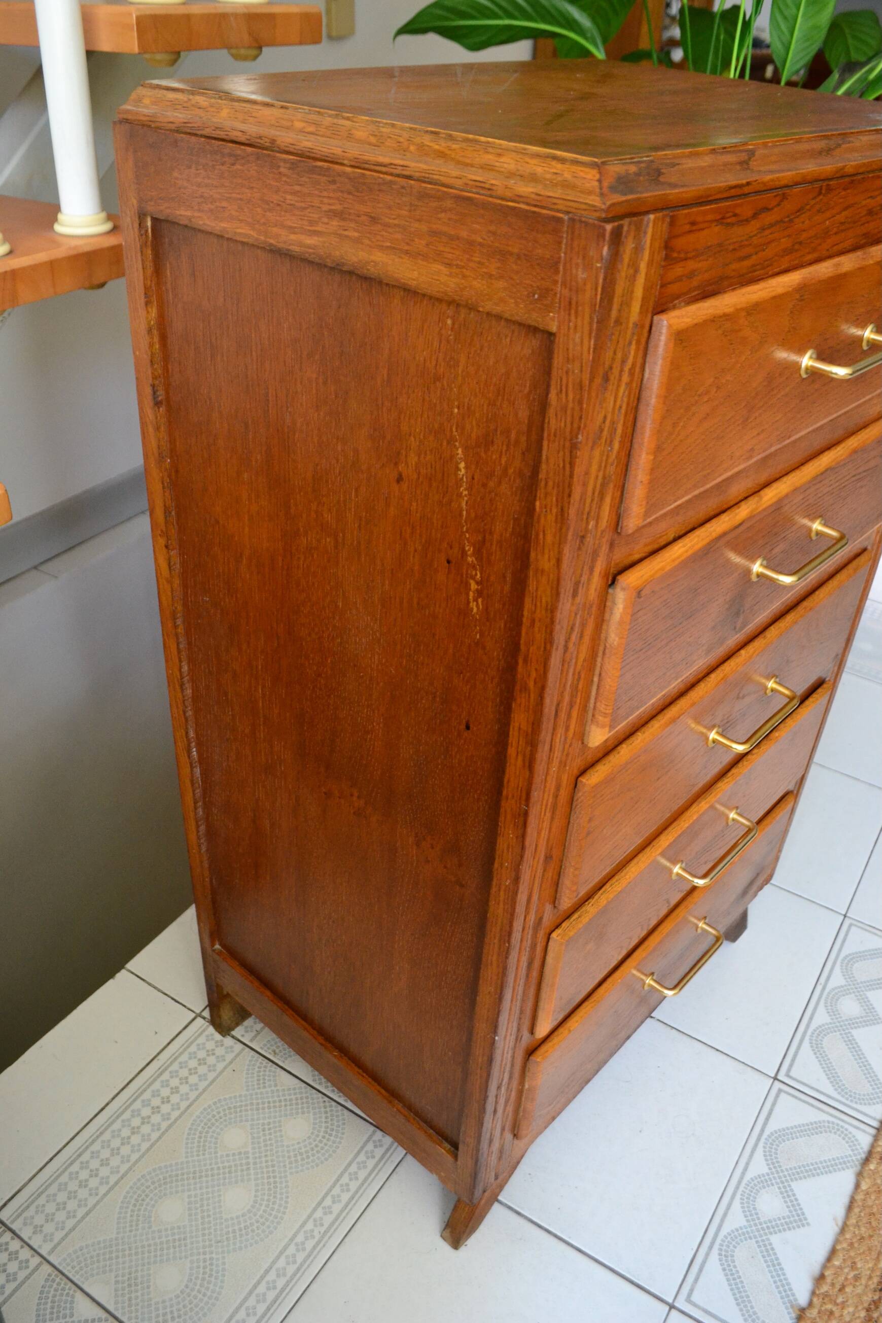 Chiffonnier vintage en chêne pieds compas
