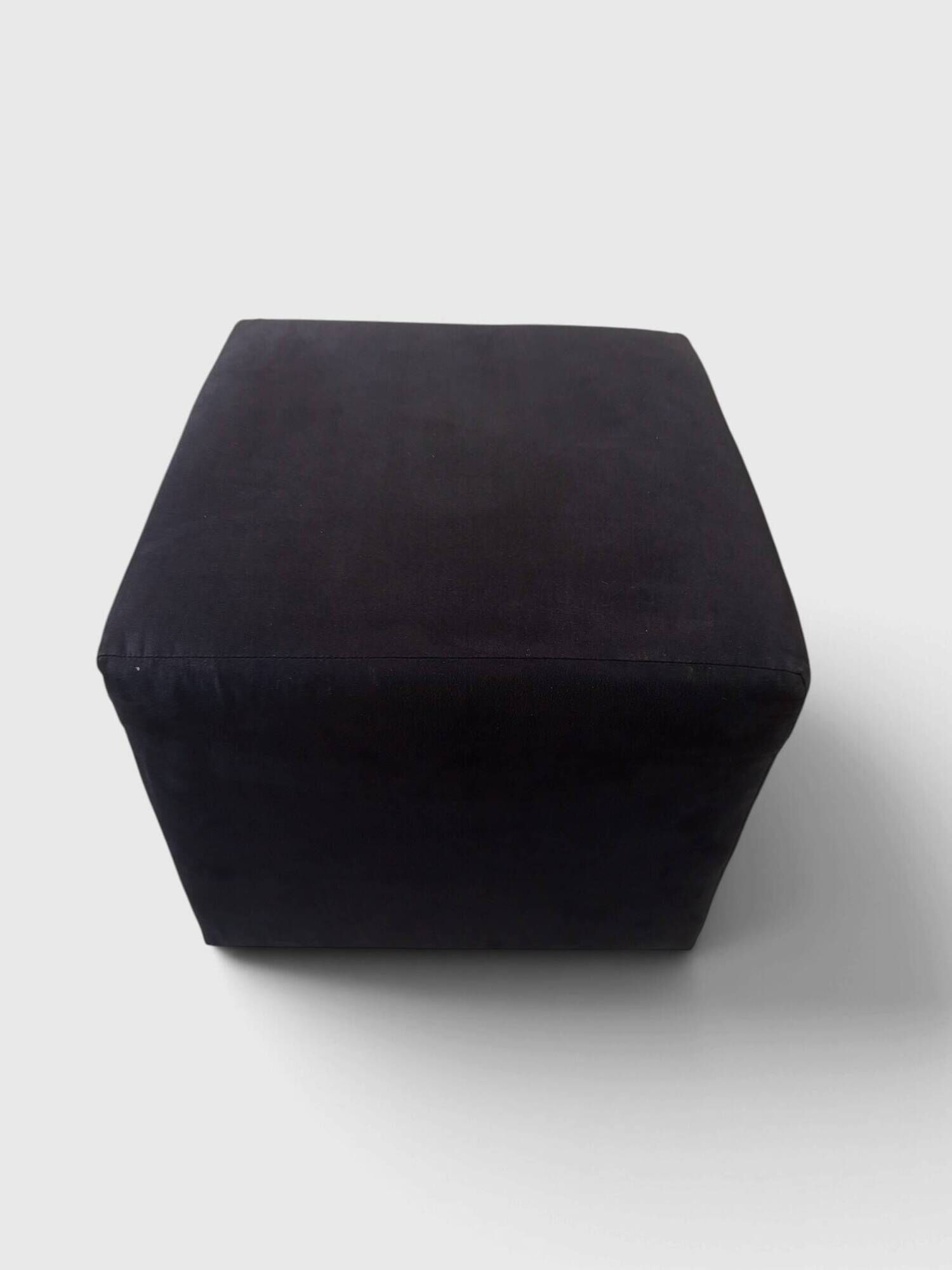 Minimalist square pouffe in black suede