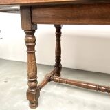 Grande table ancienne ovale en chêne massif – Circa 1900