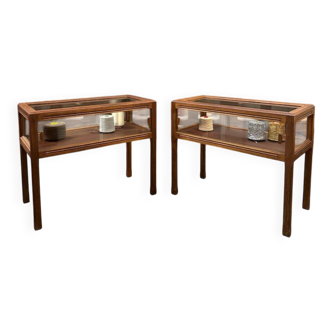 Pair of 1960s Art Deco style mahogany display cabinets with sliding doors