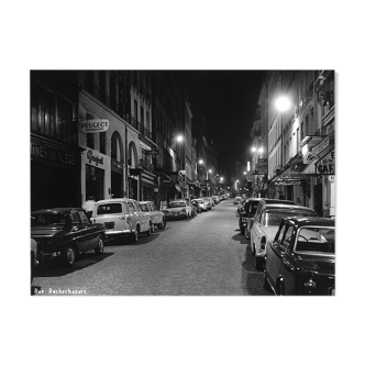 Tirage photographique encadré Paris en 1965 Rue Rochechouart by night
