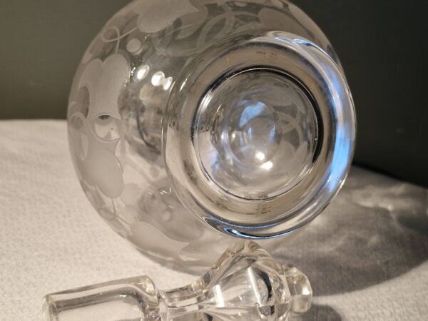 Superbe Carafe ancienne en cristal décor dégagé à l'acide