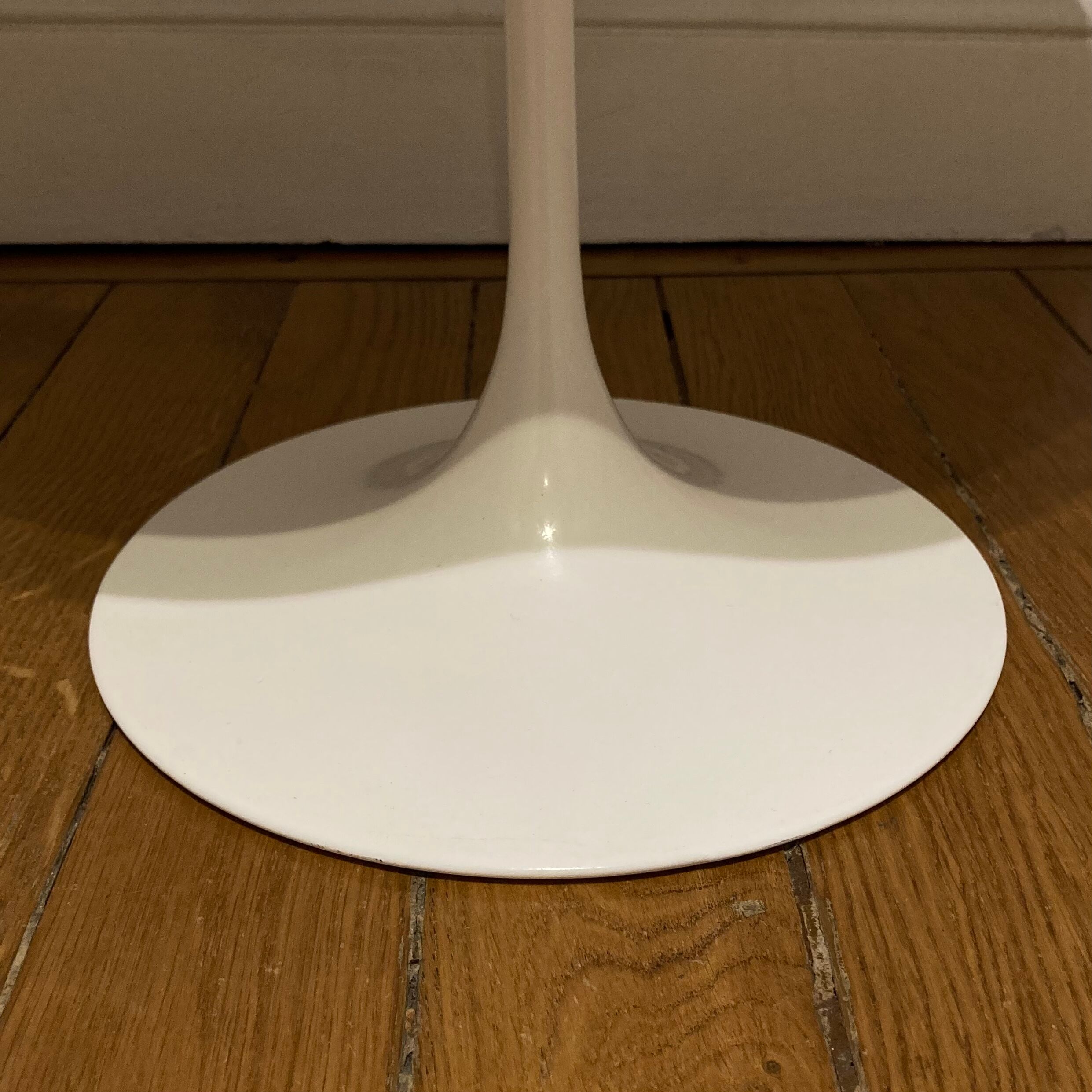 Side table Eero Saarinen for Knoll 1957