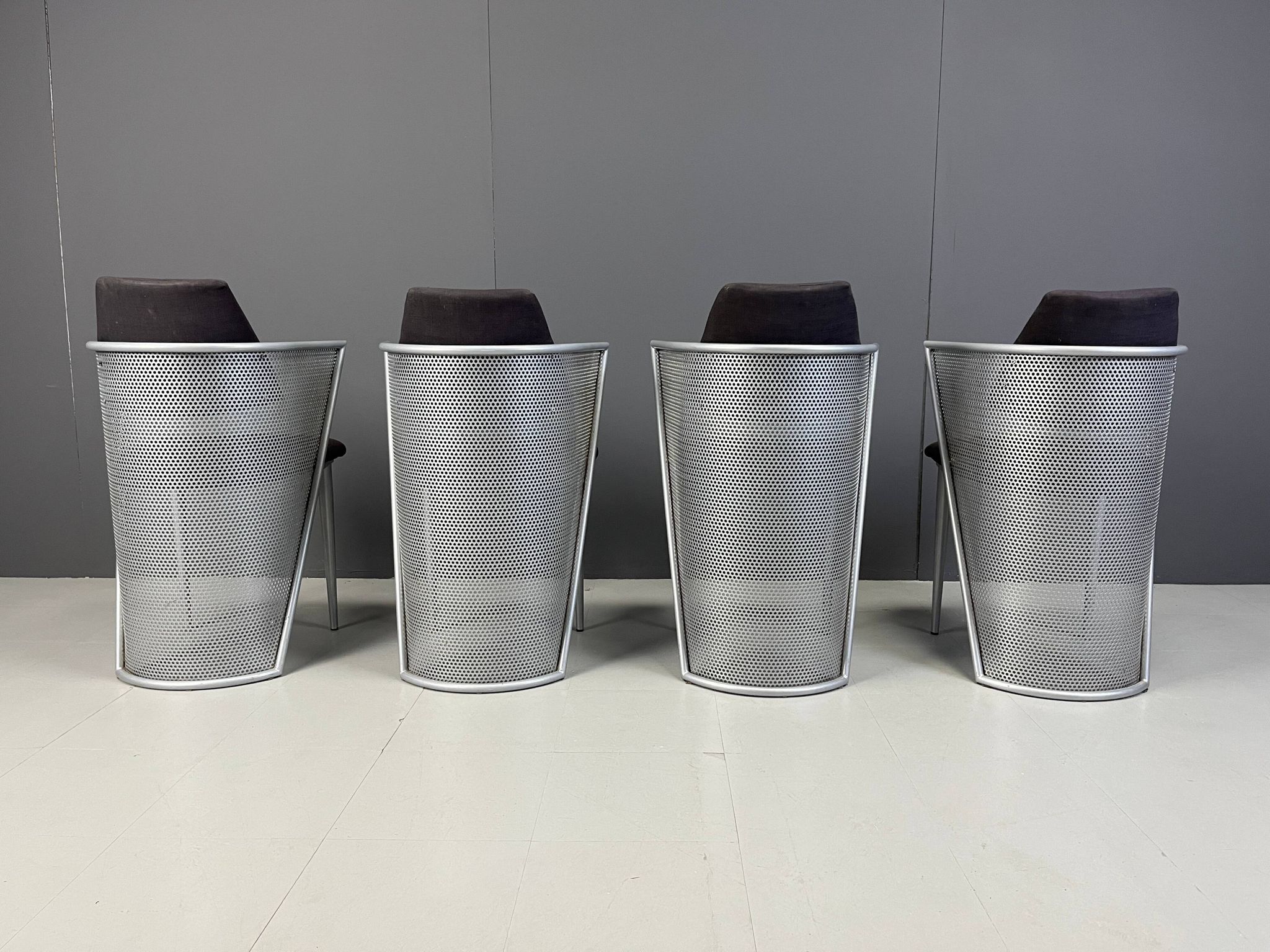 Chaises de salle à manger en métal postmodernes, années 1980