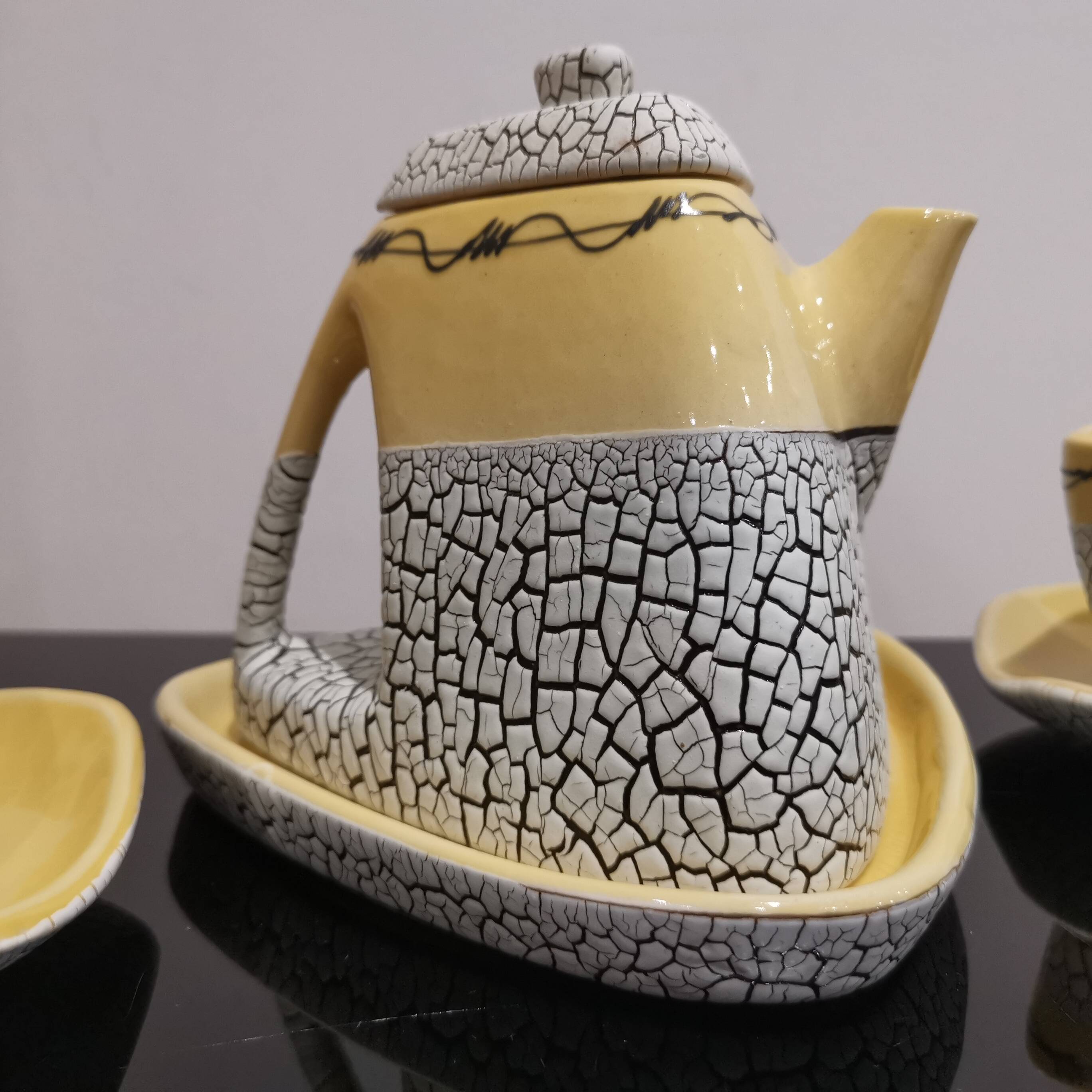 Cracked yellow Bat Trang tea set made in Vietnam