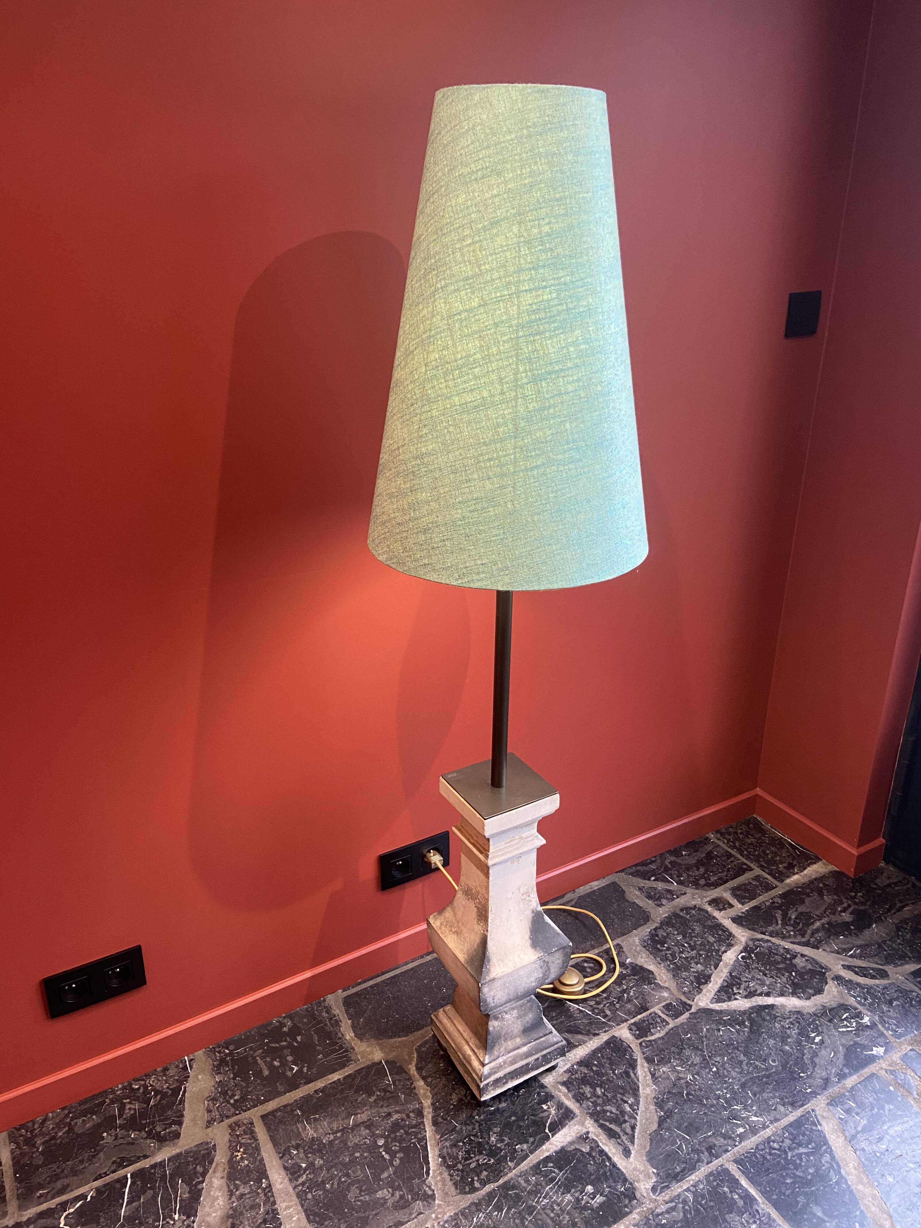 "Balustrade" lamp in terracotta, Ashoka silk shade, pistachio green.