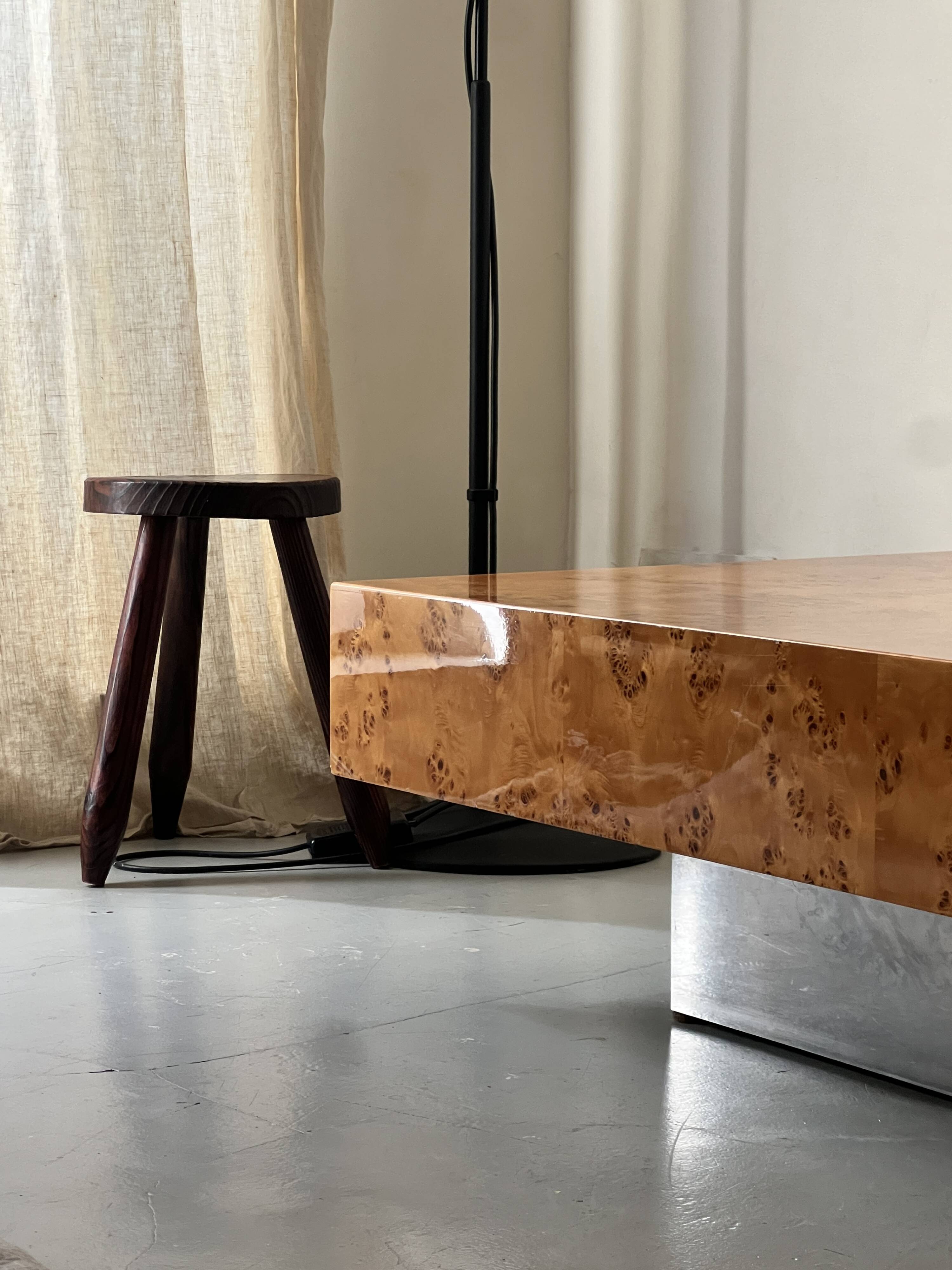 Coffee table with elm burl, integrated drawers, Mahey for Roche Bobois 1970.