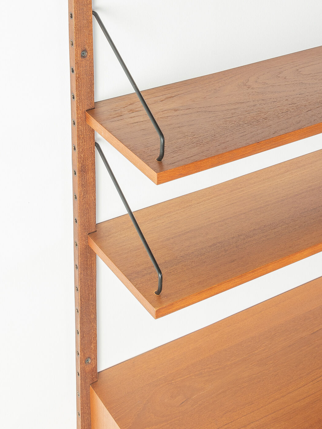 1950s wall shelf, Poul Cadovius