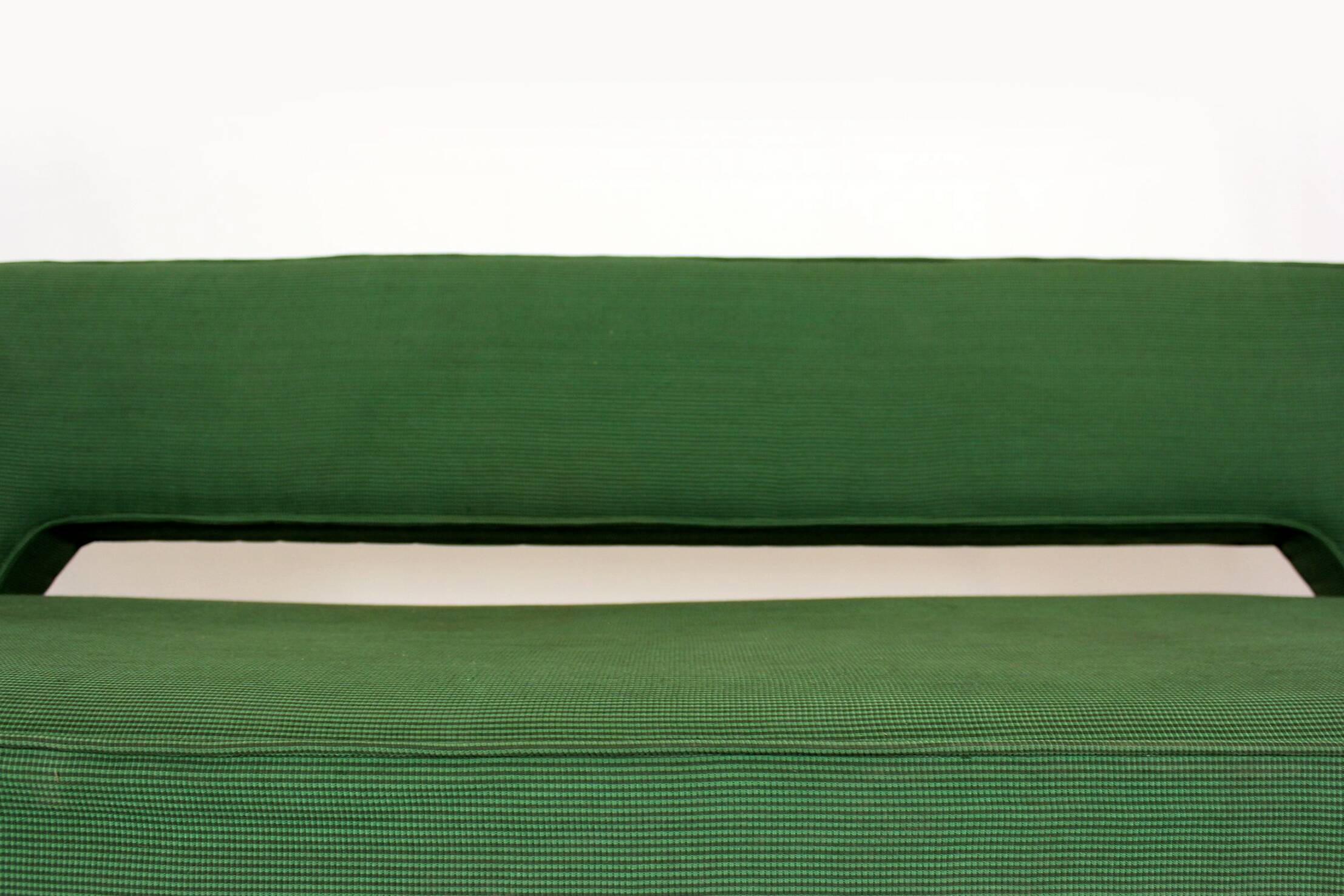 Sofa by Miroslav Navratil for Drevopodnik Brno, 1960s