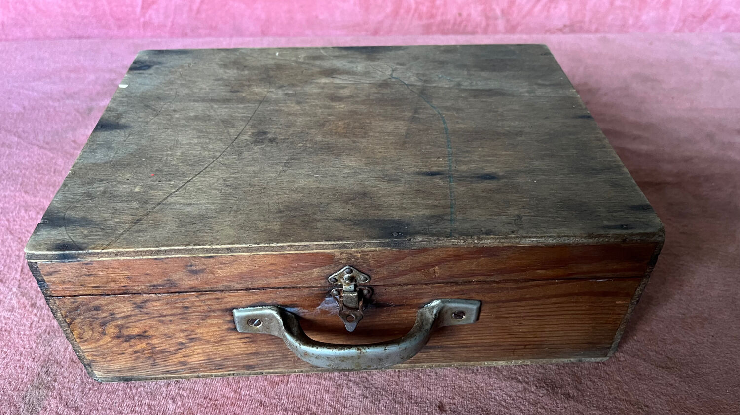 Boîte à bijoux en bois vintage