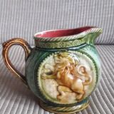 Onnaing slip ceramics