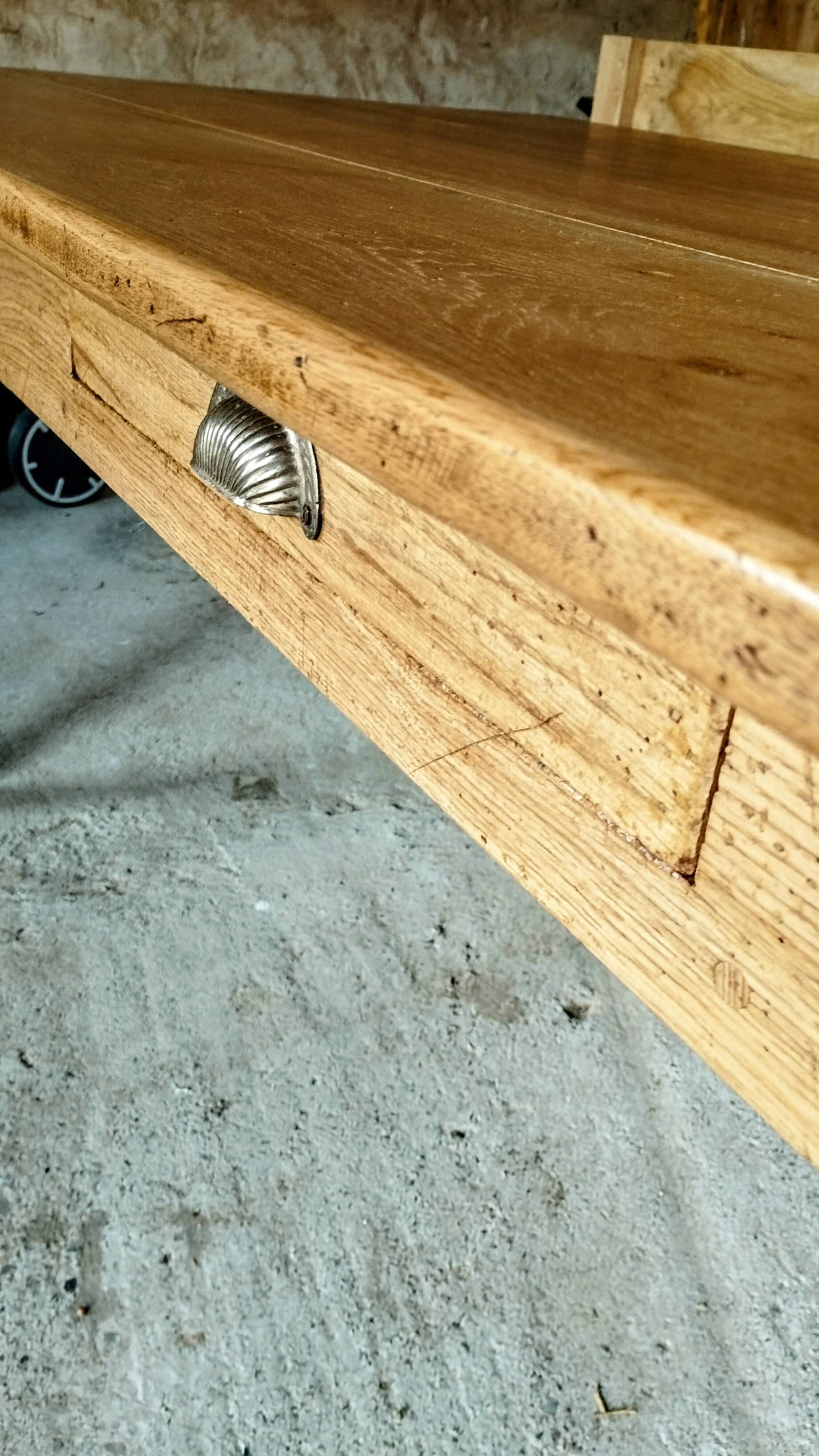 Rustic farmhouse table in solid oak with antique patina finish 200 x 90