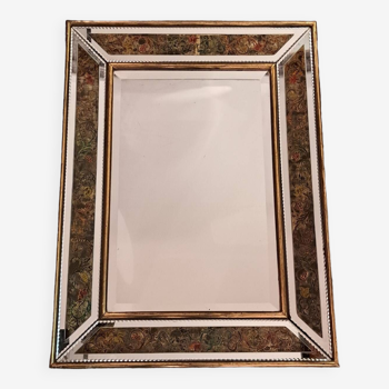 Beveled mirror decorated with flowers