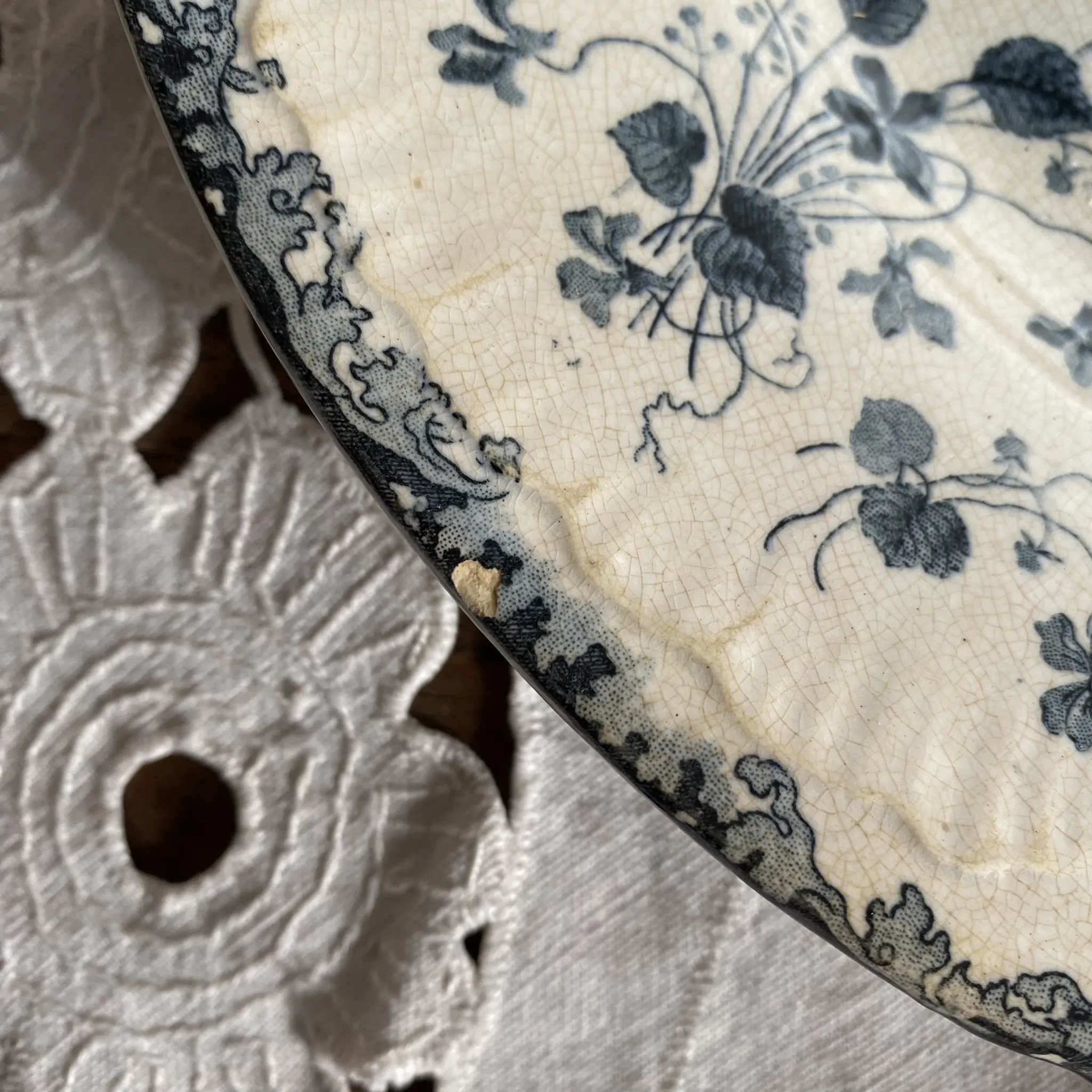 Round ironstone dishes E. Bourgeois Large deposit decorated with violets