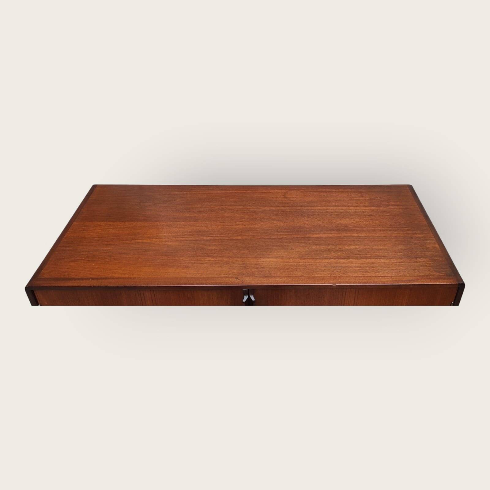 Armoire du milieu du siècle