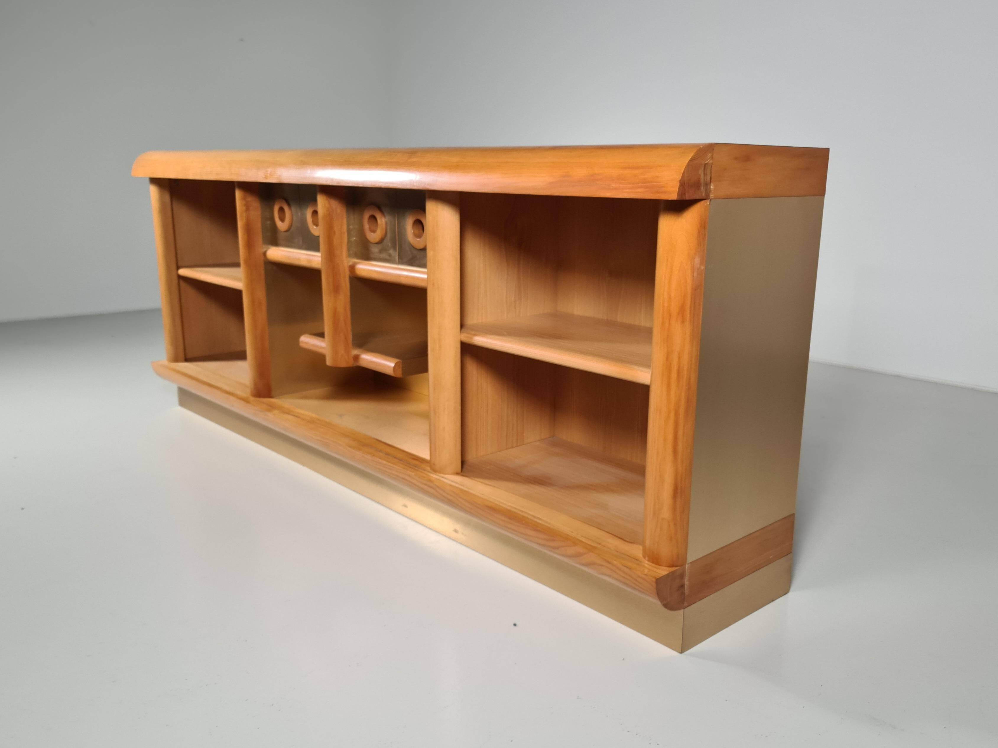 Enfilade/Credenza in oak and brushed brass, Italy, 1970