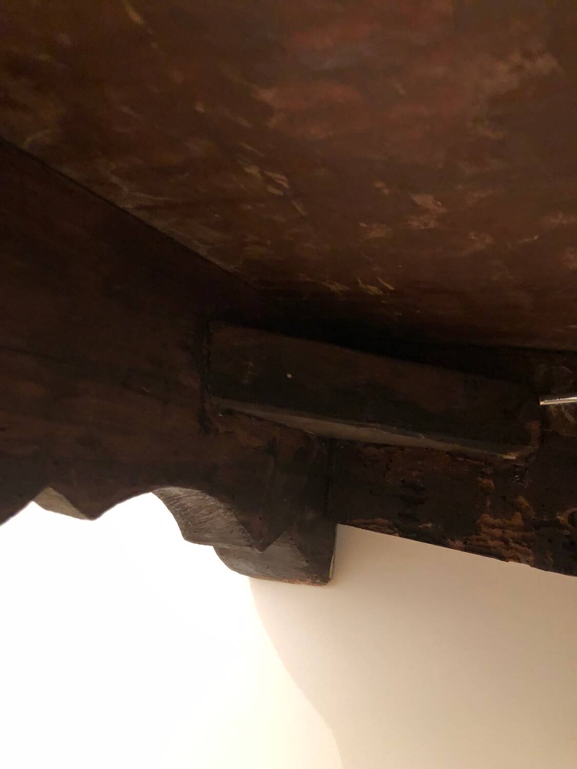 Old console in walnut and marble top