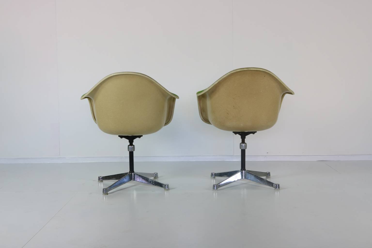 Two armchairs Charles and Ray Eames