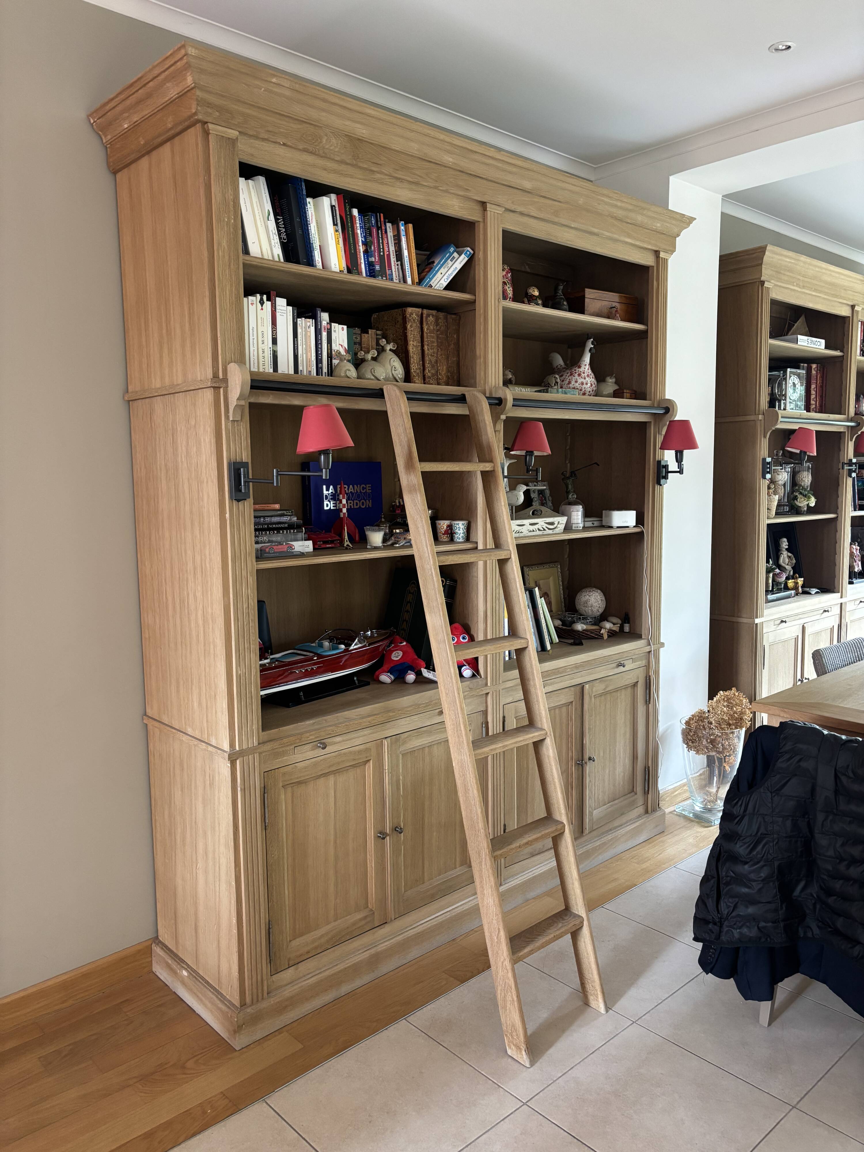 Flamant library model Balmore