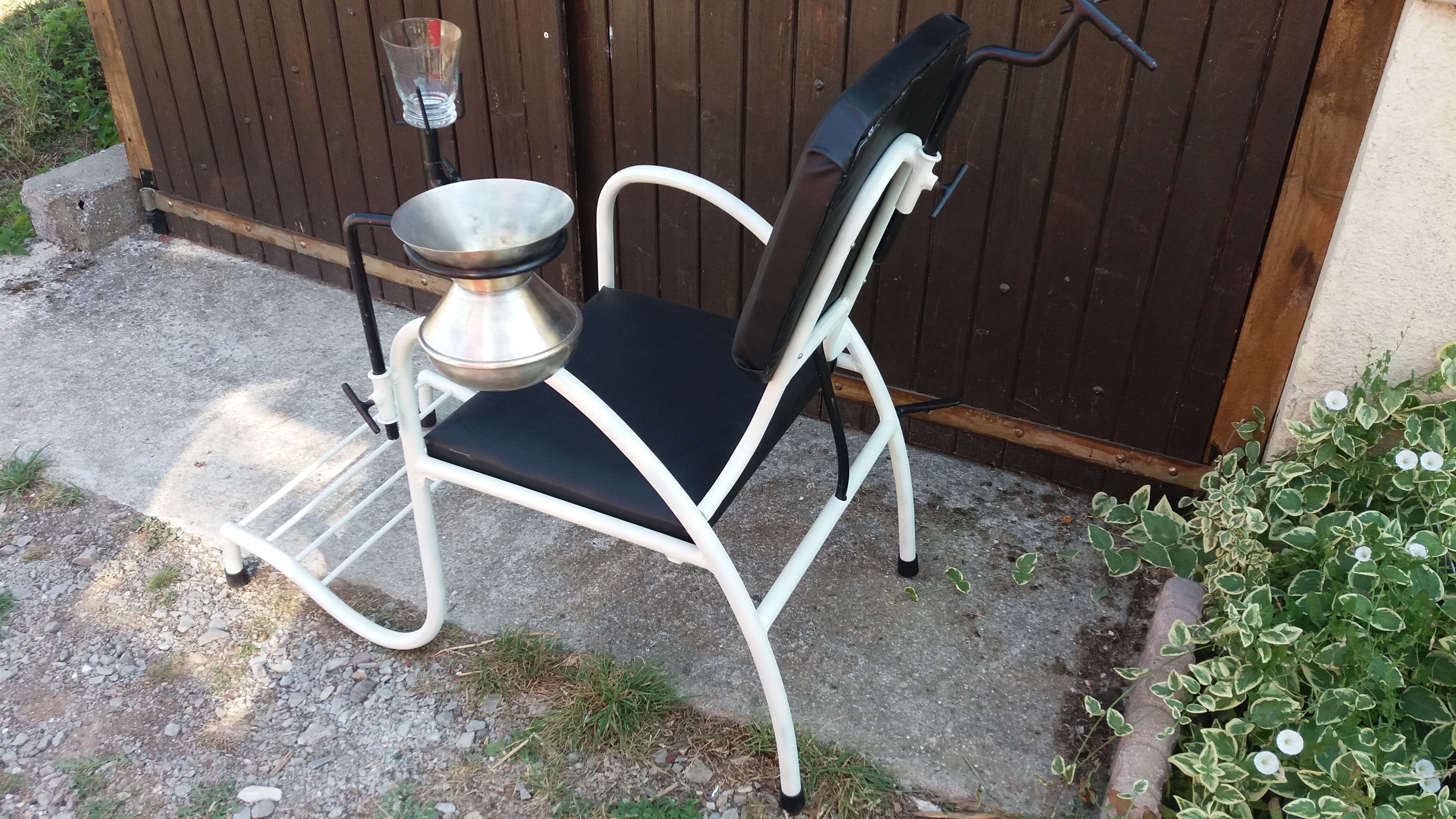 Country dentist's chair