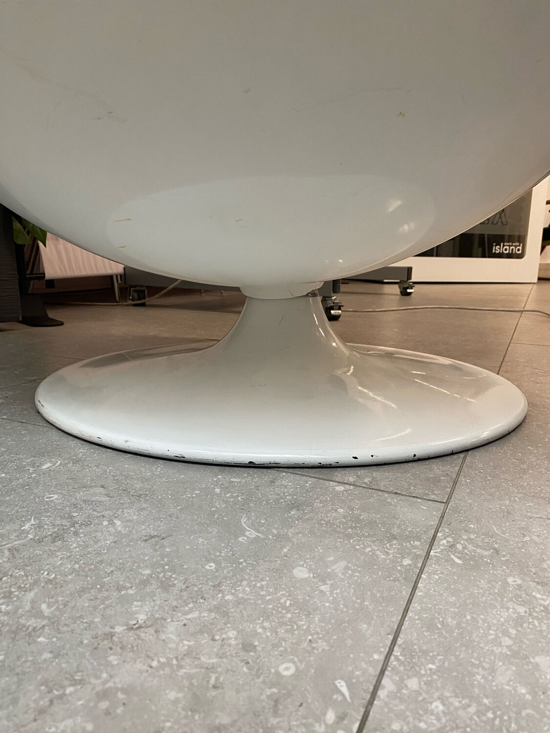 Egg armchair