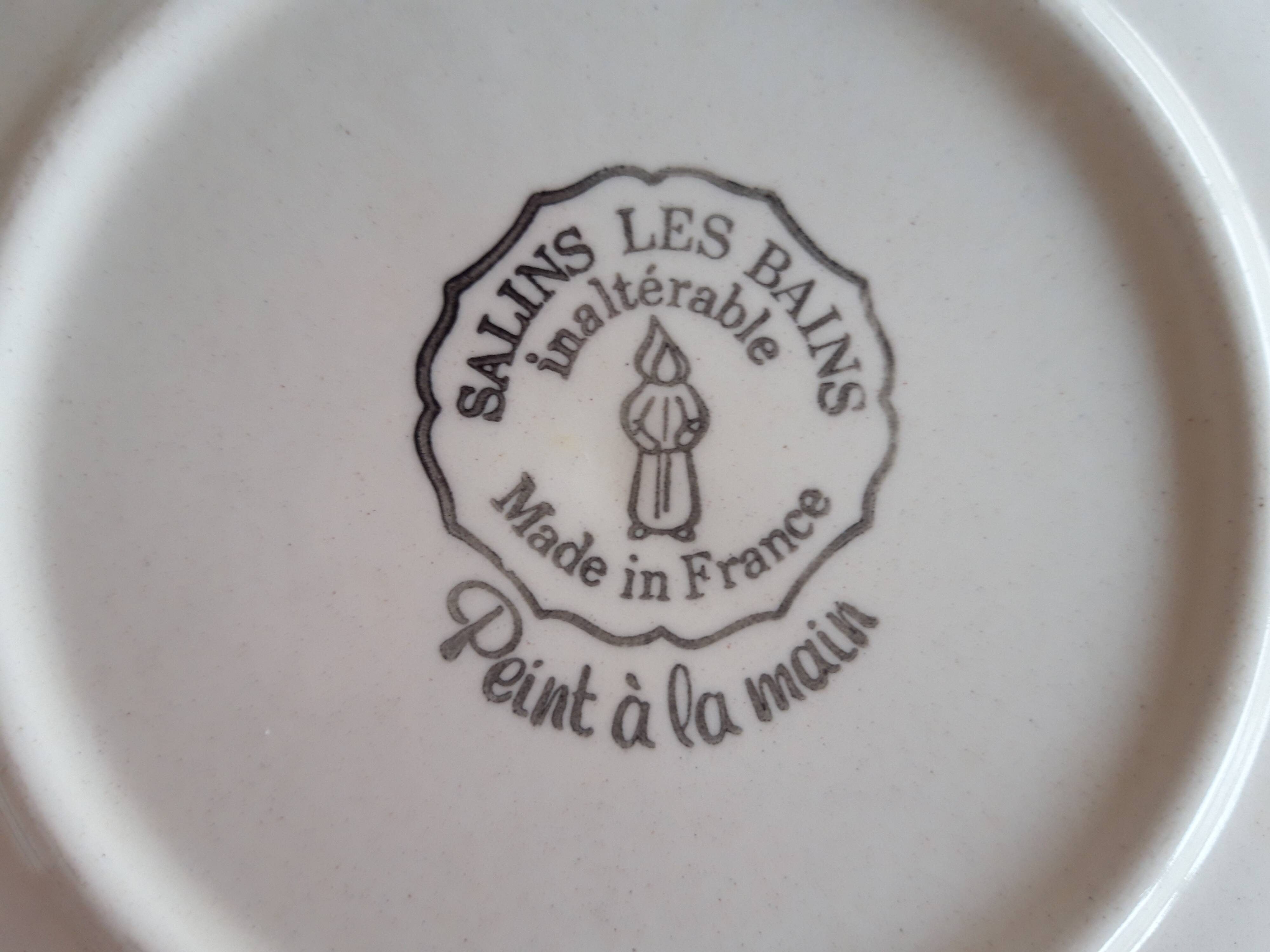 Two plates Salins the bains