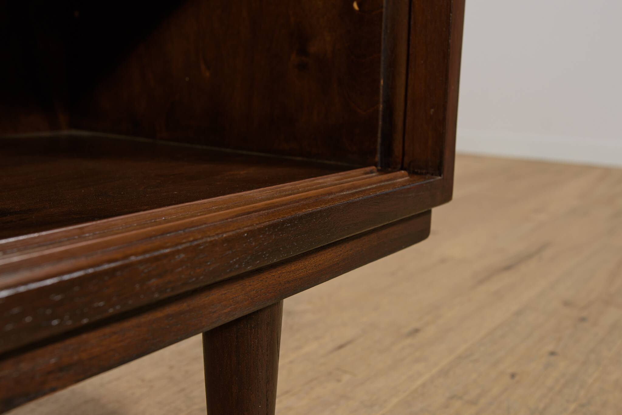 Petit buffet en teck de P. Hundevad pour Hundevad & Co., Danemark, années 1960