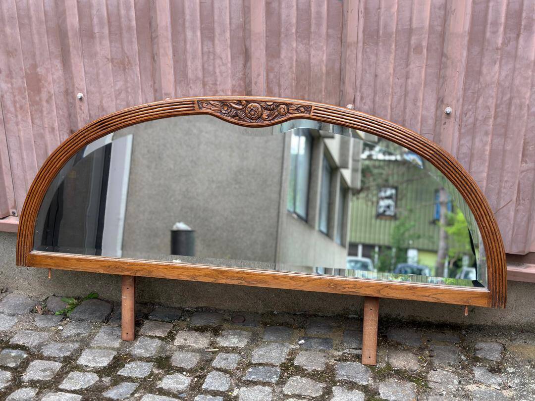Art Deco concave mirror, arc-shaped, carved in solid wood, 1940.