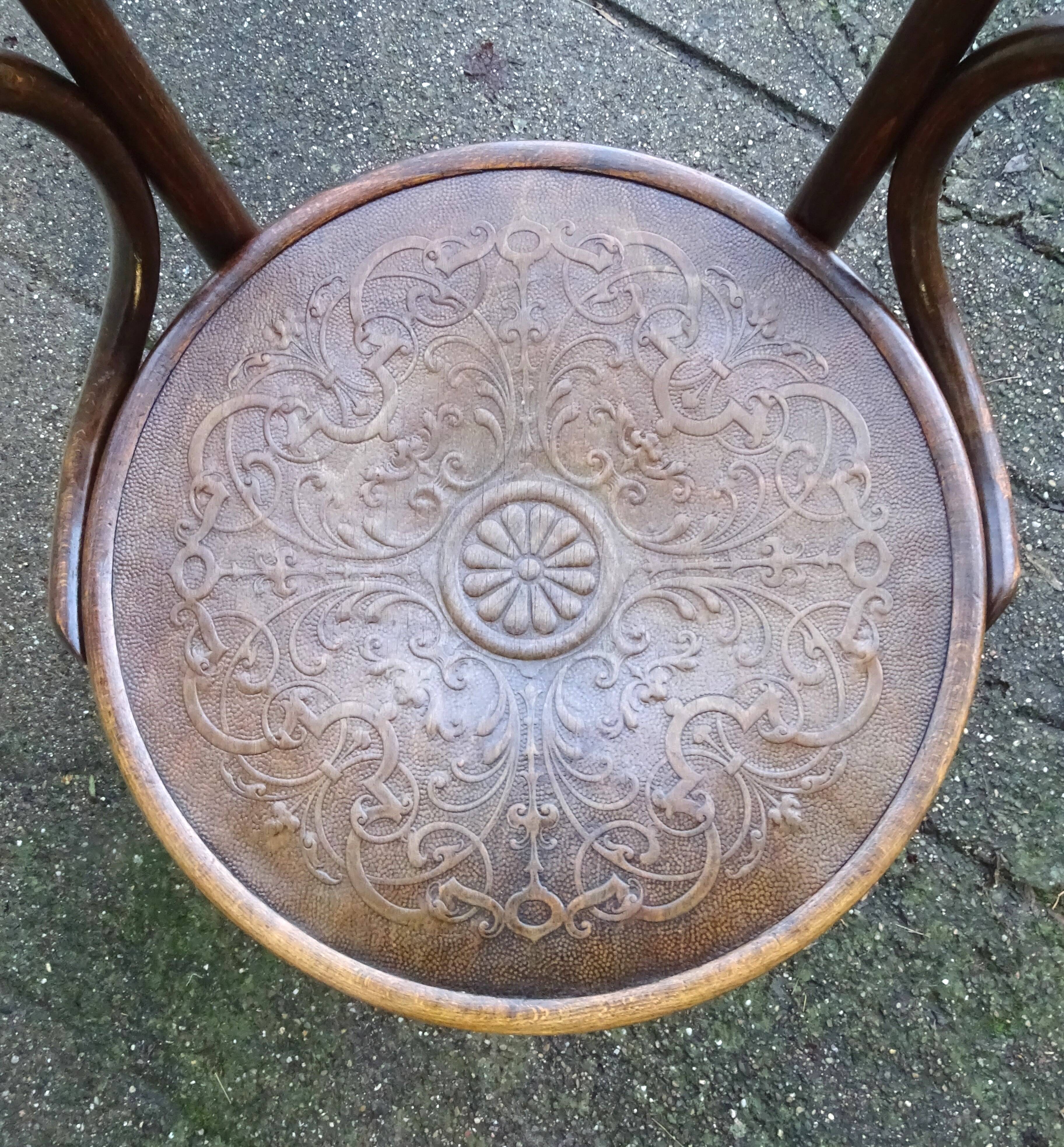 Thonet office armchair N°3 wooden seat, circa 1900