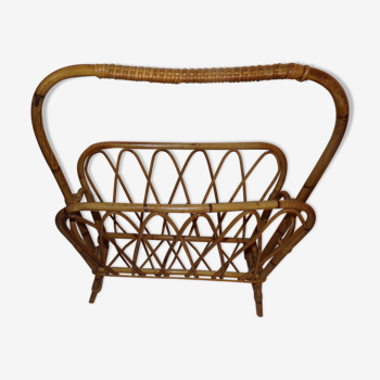 Rattan magazine holder