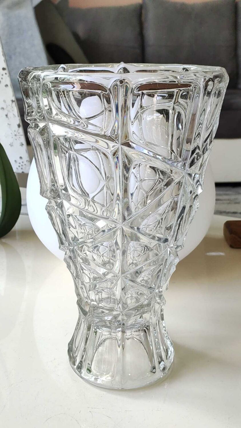 Vintage design vase in crystal. faceted patterns, braces. flared neck