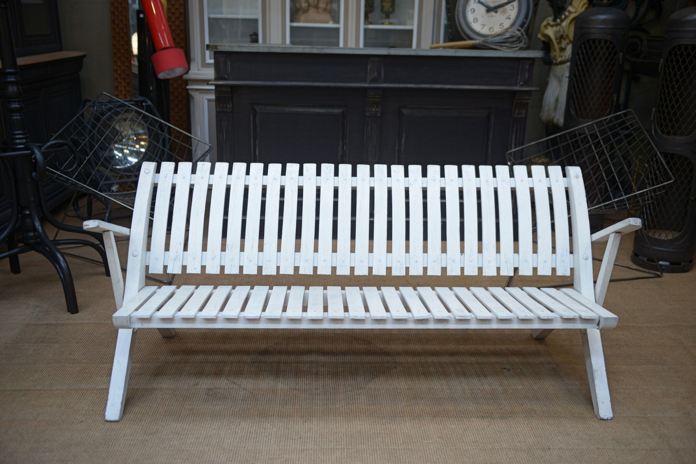 Folding garden bench in white lacquered beech of vintage origin 1950
