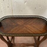 Small kidney table in mahogany and veneer, 19th century