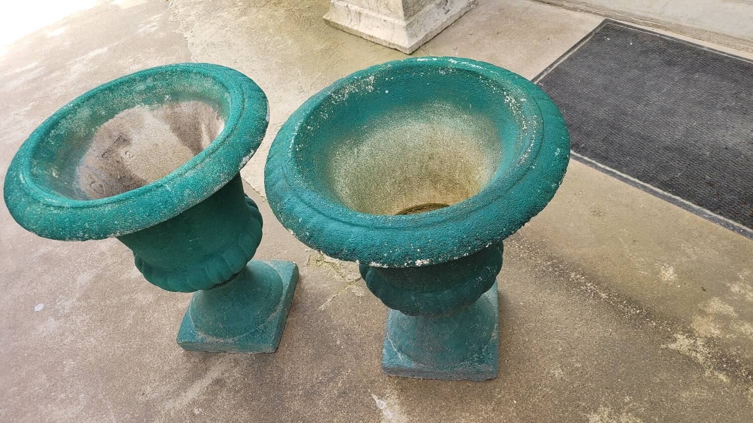 Pair of Medici Vases in old reconstituted stone 1950s