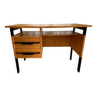 Modernist office of the 50s/60s