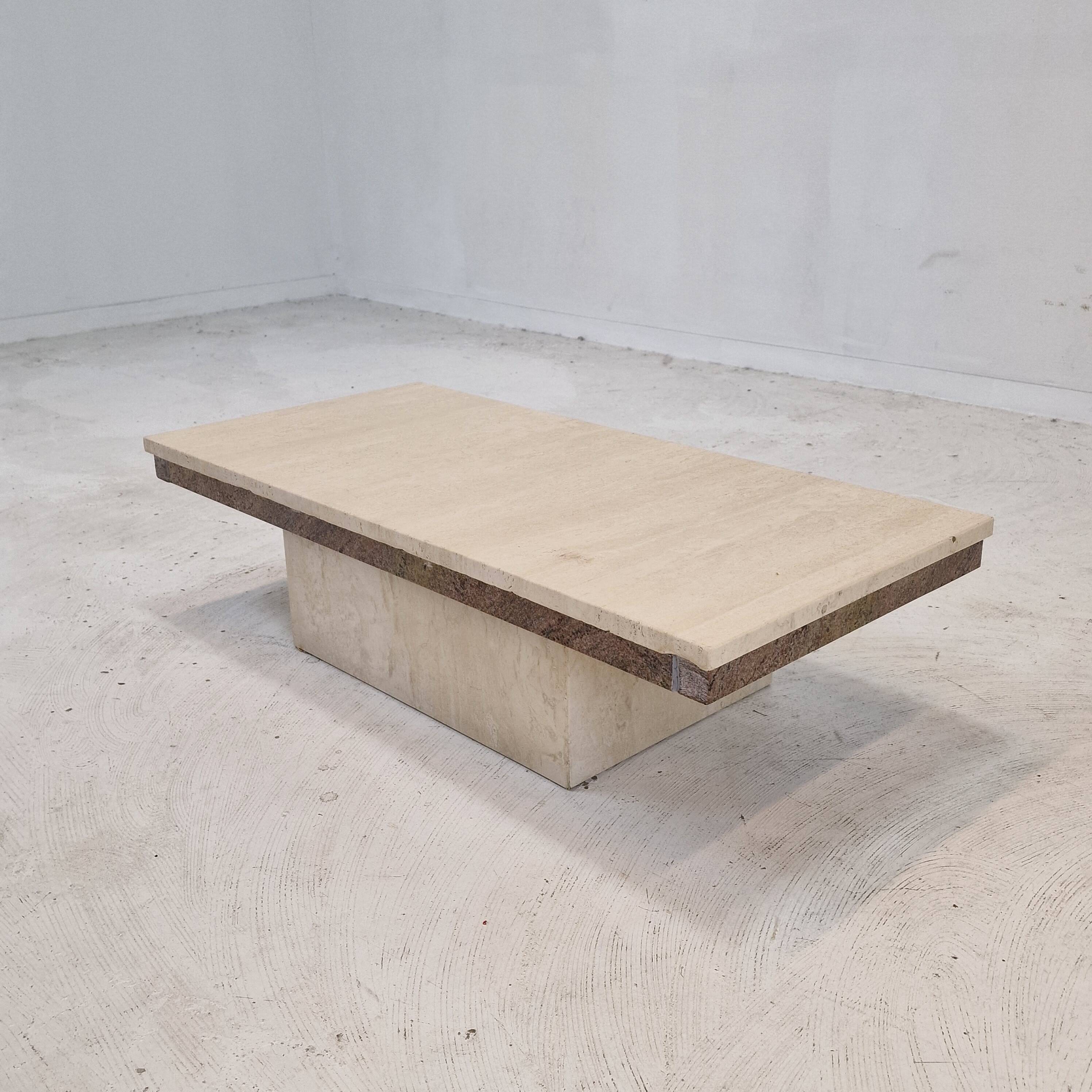 Table basse italienne en travertin et granit
