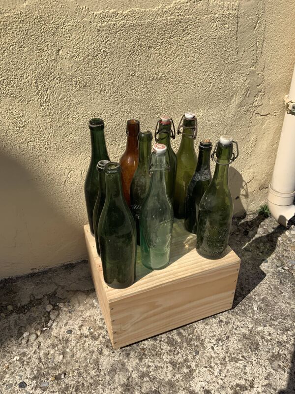 Lot 10 bouteilles anciennes en verre soufflé déco bistro bar vin limonade biere